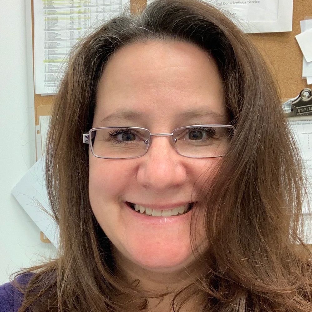 Meet your Posher, Laurie